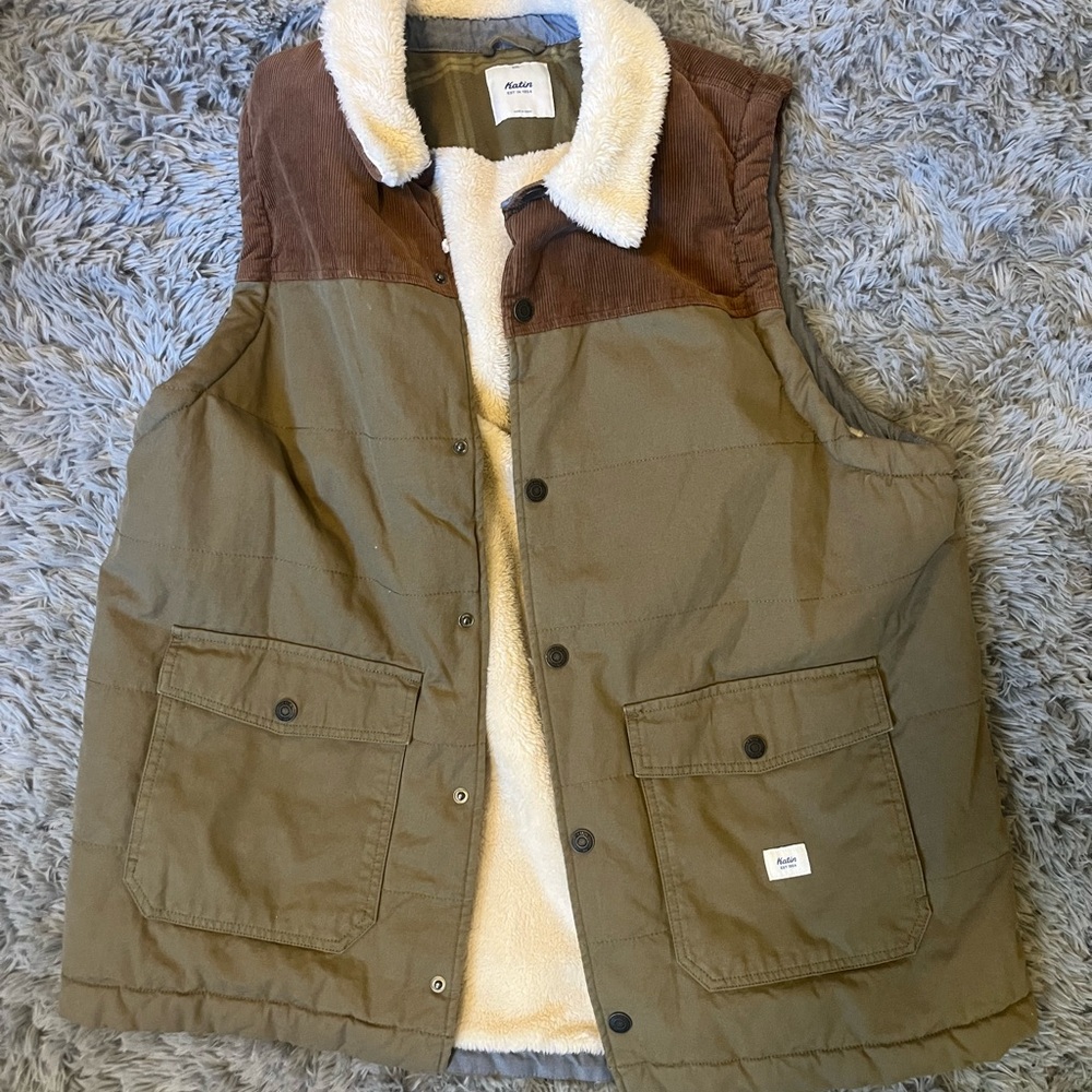 KATIN Vest